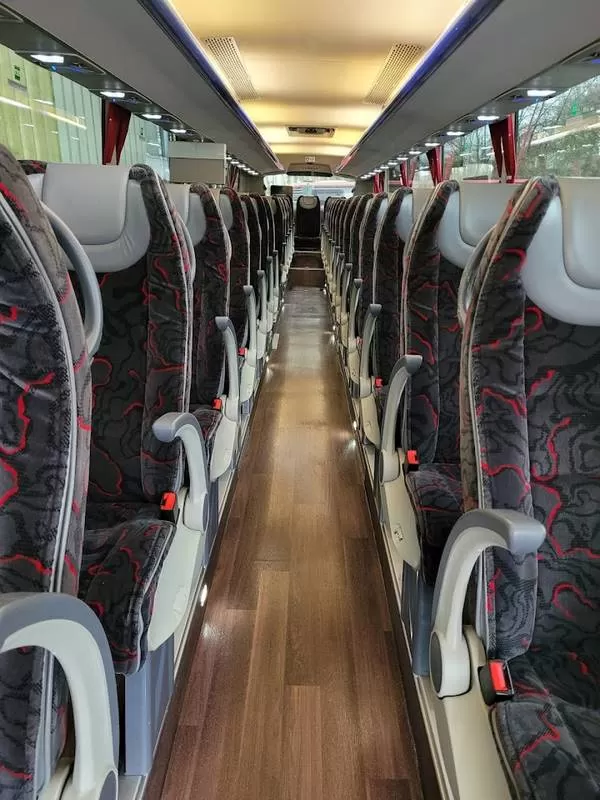 Nettoyage de bus, Saint-Genis-Pouilly, Golden Touch Nettoyage