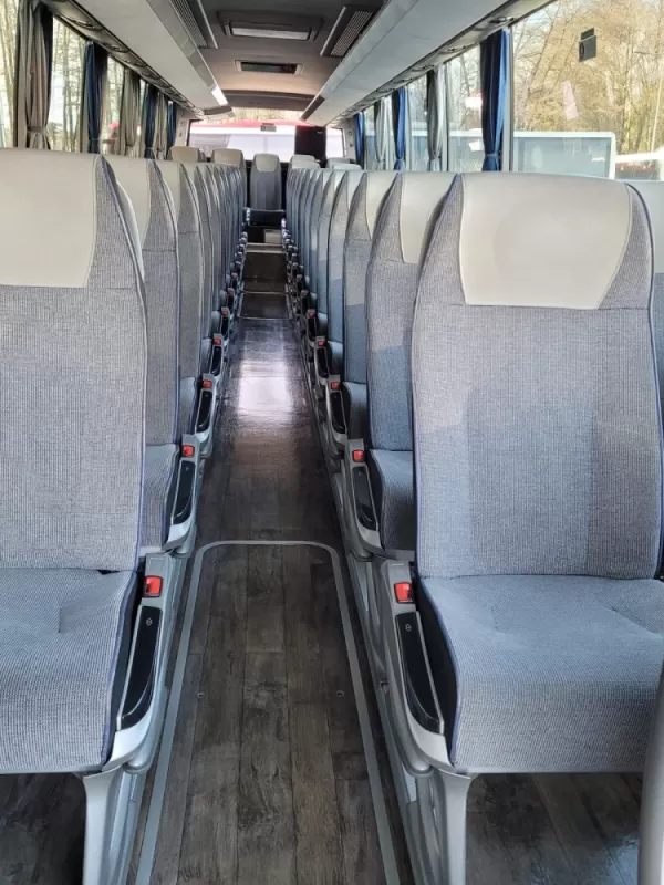 Nettoyage de bus, Saint-Genis-Pouilly, Golden Touch Nettoyage